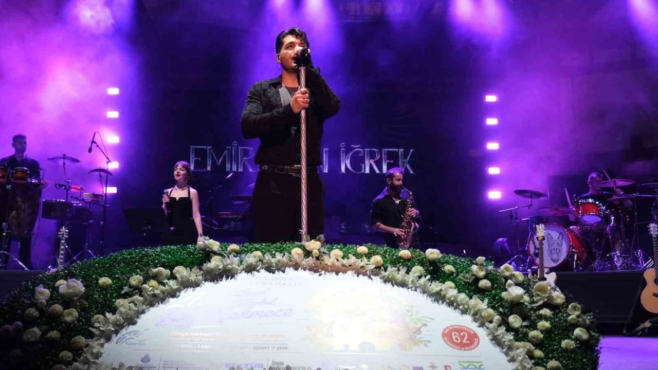 Büyükçekmece'de kültür şöleni ve Emir Can İğrek coşkusu