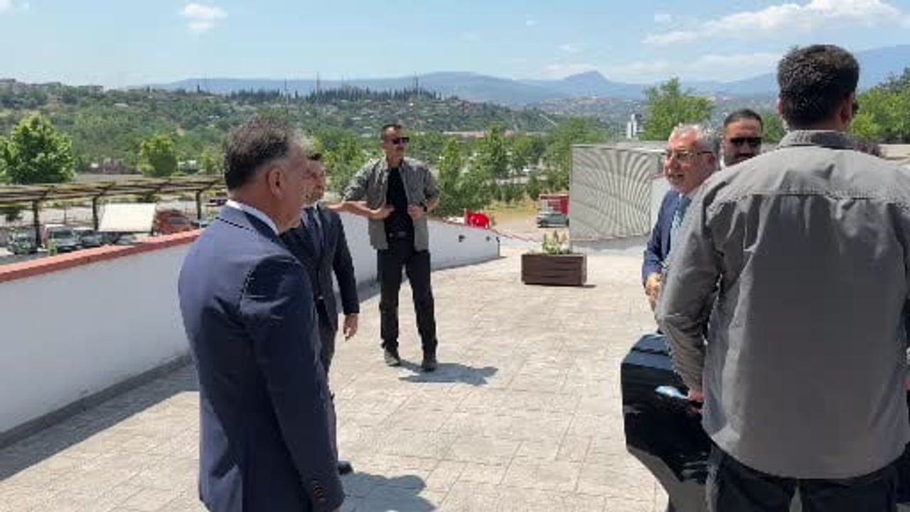 Çalışma ve sosyal güvenlik bakanı Işıkhan Karabük’te
