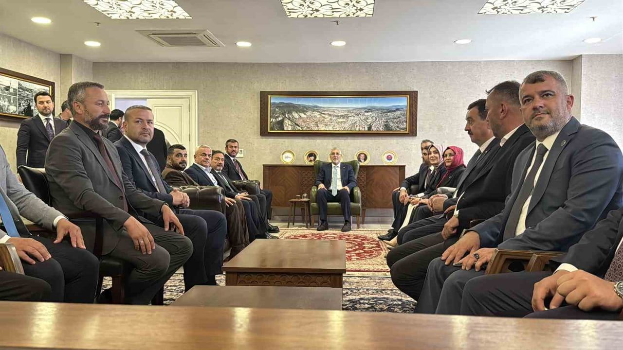Çalışma ve sosyal güvenlik bakanı Işıkhan Karabük’te