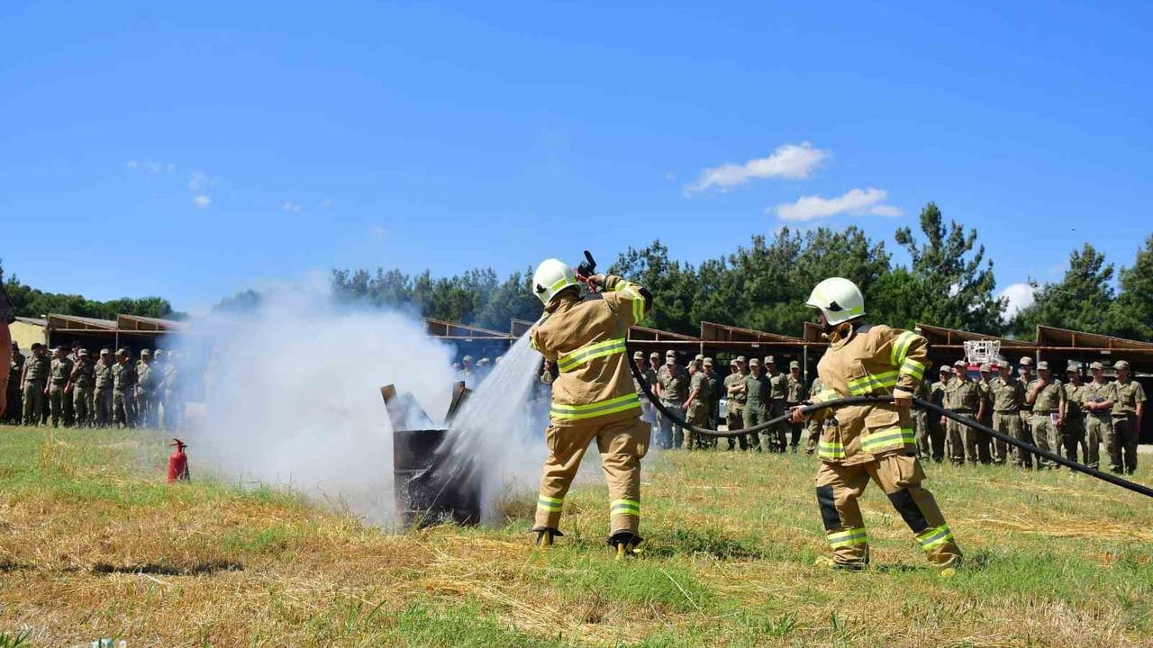 Çanakkale'de askeri personele orman yangınlarıyla mücadele eğitimi