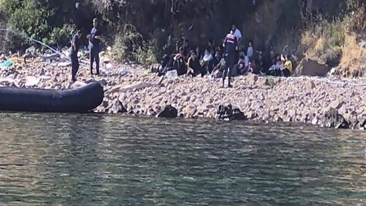 Çanakkale’de göçmen kaçakçılığı operasyonunda 1 organizatör ve 37 kaçak göçmen yakalandı