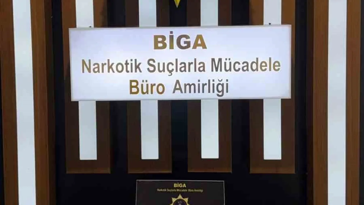 Çanakkale’de huzur uygulamalarında 20 şüpheli yakalandı, uyuşturucu ve kumar operasyonları dikkat çekti