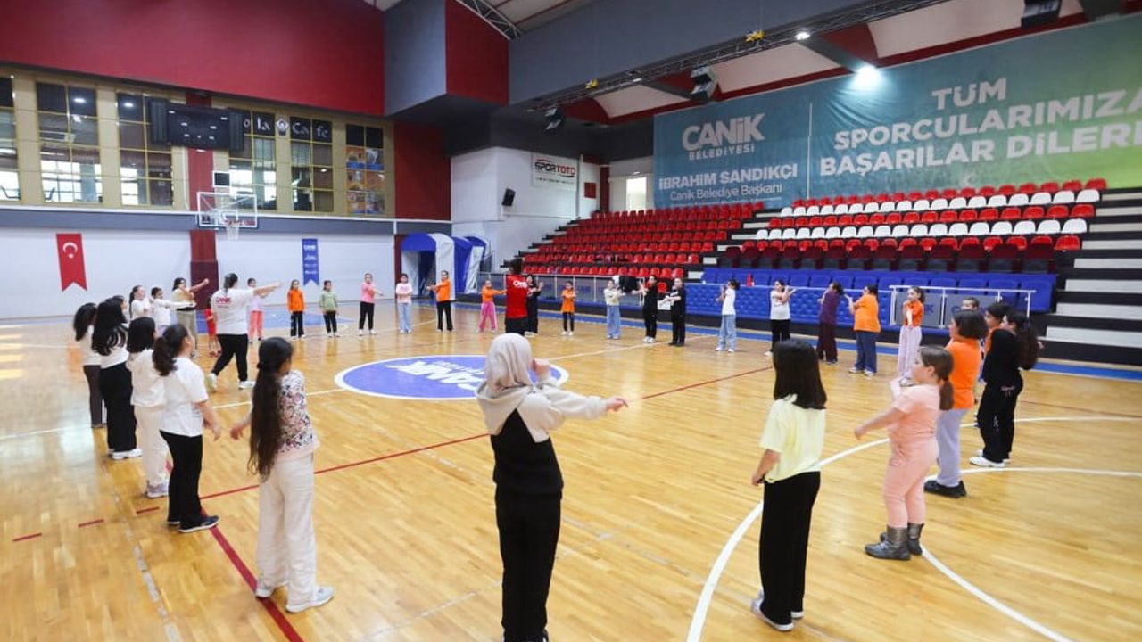 Canik Belediyesi'nden ücretsiz sporcu servisi