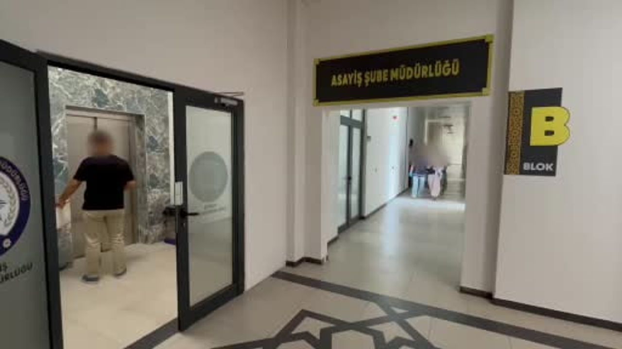 Çayırova'da 1 milyon 600 bin liralık hırsızlık iddiasıyla yakalanan kadınlar bebekleriyle adliyeye sevk edildi