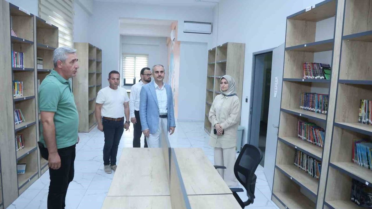 Çayırova'da bilim meraklılarına yeni merkez: Şekerpınar Bilgi Evi'nde
