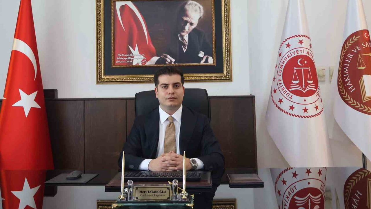 Çeşme cumhuriyet başsavcısı Mert Tataroğlu görevine başladı