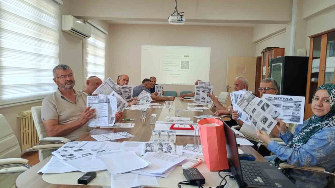 Çilimli'de muhtar ve kursiyerlere KKKA ve sıtma eğitimi verildi