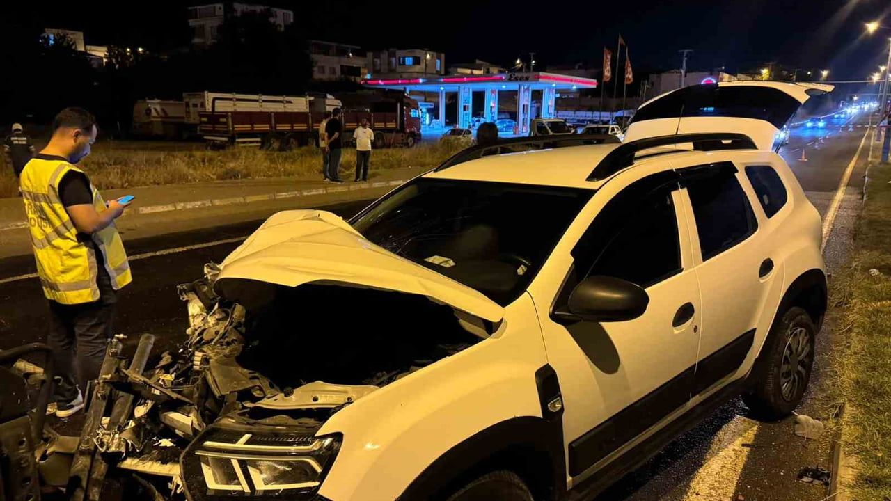 Çınar'daki kazada ağır yaralanan 4 yaşındaki çocuk hayatını kaybetti