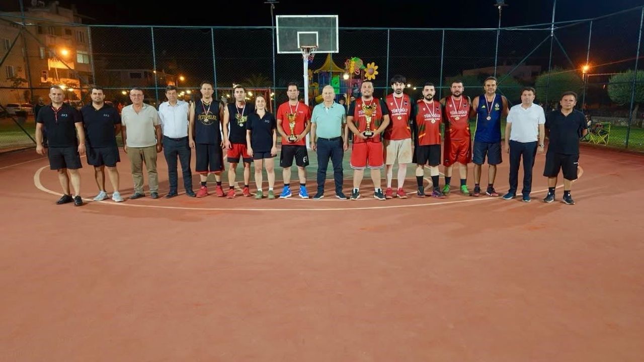 Çine’de sokağın ritmi: 3x3 basketbol şöleni kupalarla taçlandı