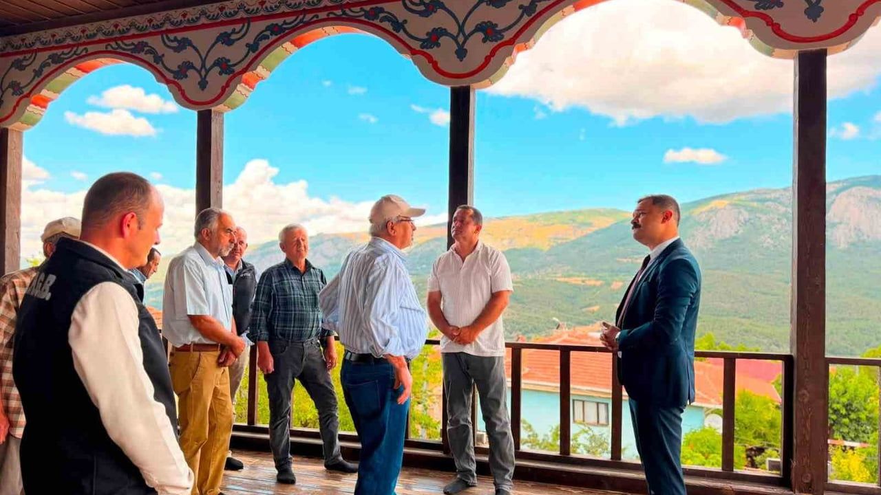 Çivisiz camide 250 yıllık mirasın korunmasına dikkat çekildi