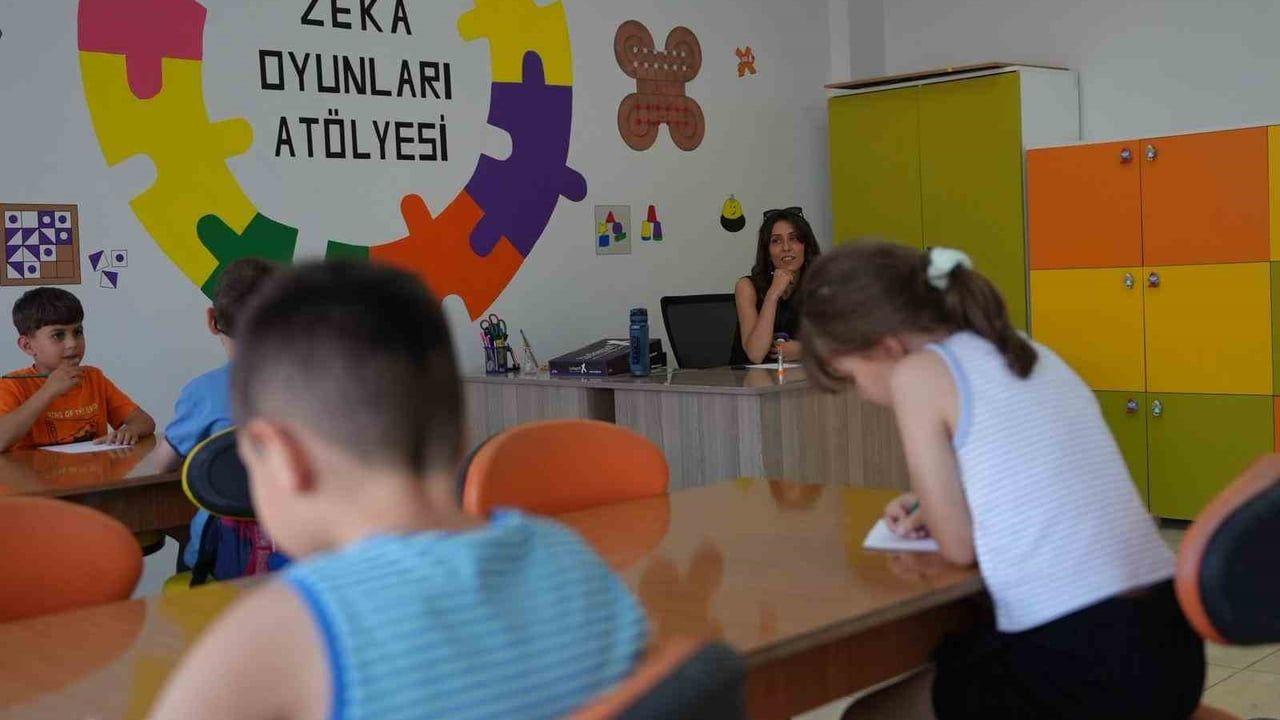 Çocuk Üniversitesi yaz okulunda 29 atölye ile eğitimlere başladı