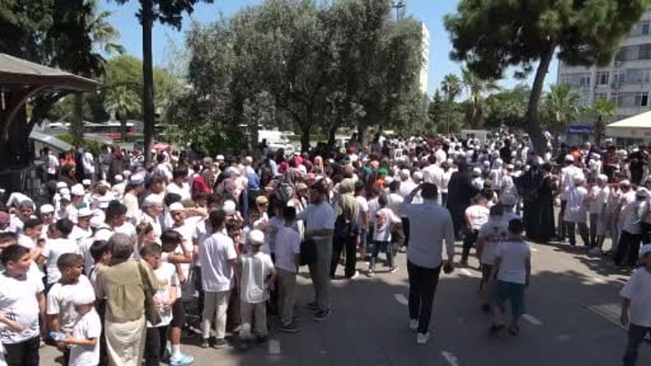 Çocuklar cami atmosferini yaşadı: yaklaşık 2 bin öğrenci Büyük Cami'de buluştu