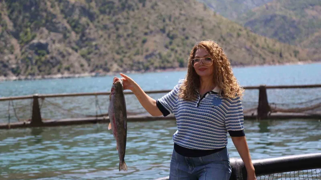 Çoruh Havzası'nda üretilen Türk somonları dünya sofralarında