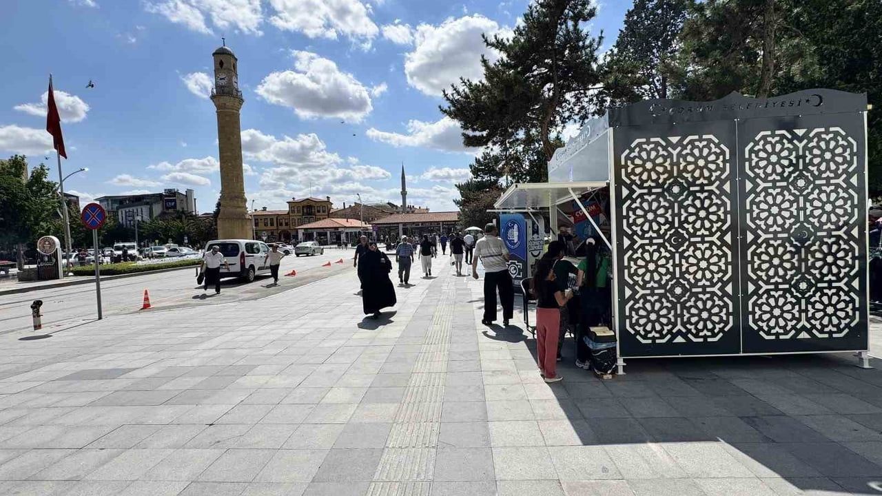 Çorum Belediyesi Çözüm Merkezi Noktası Saat Kulesi önünde kuruldu