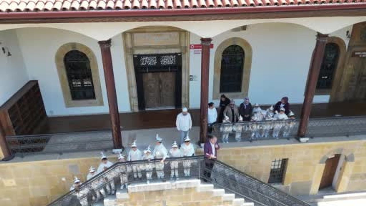 Çorum’da 534 yıllık vakıf geleneği: toplu sünnet şöleni düzenlendi