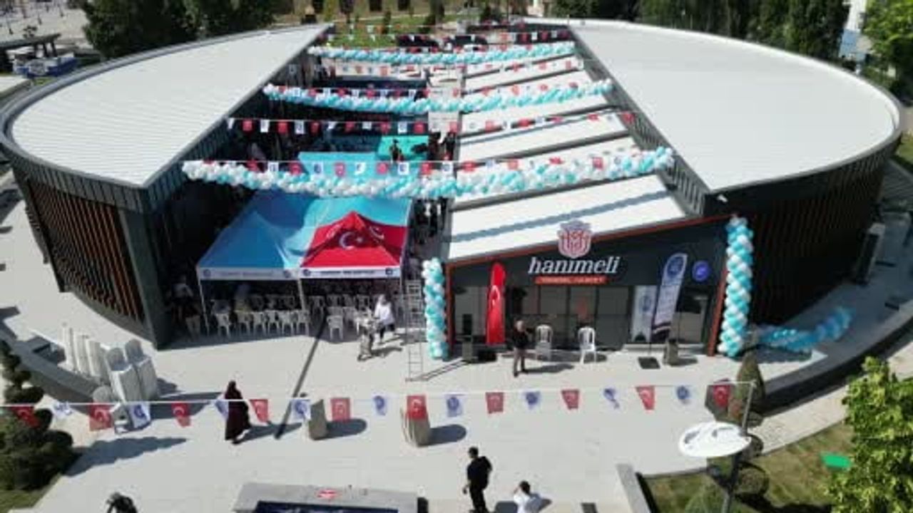 Çorum'da Hanımeli Yöresel Market açıldı