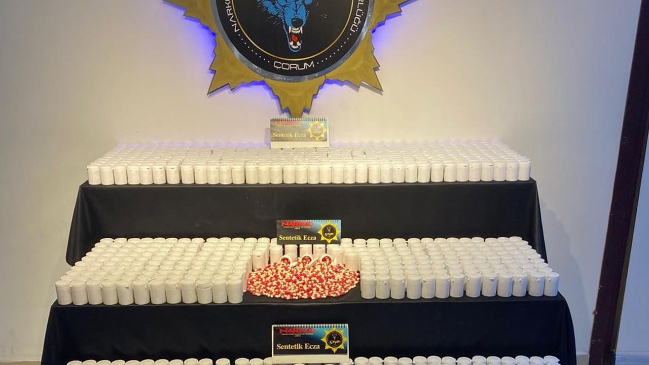 Çorum'da sentetik ecza ticaretine darbe: 55 bin hapla 3 kişi gözaltında
