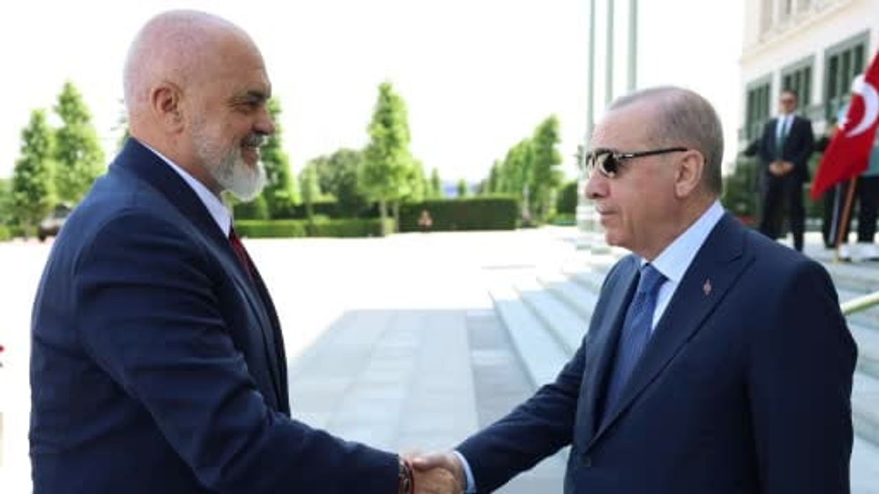 Cumhurbaşkanı Erdoğan Arnavutluk başbakanı Edi Rama’yı kabul etti