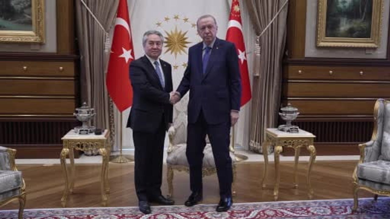 Cumhurbaşkanı Erdoğan, Kırgızistan dışişleri bakanı Ceenbek Kulubayev’i kabul etti