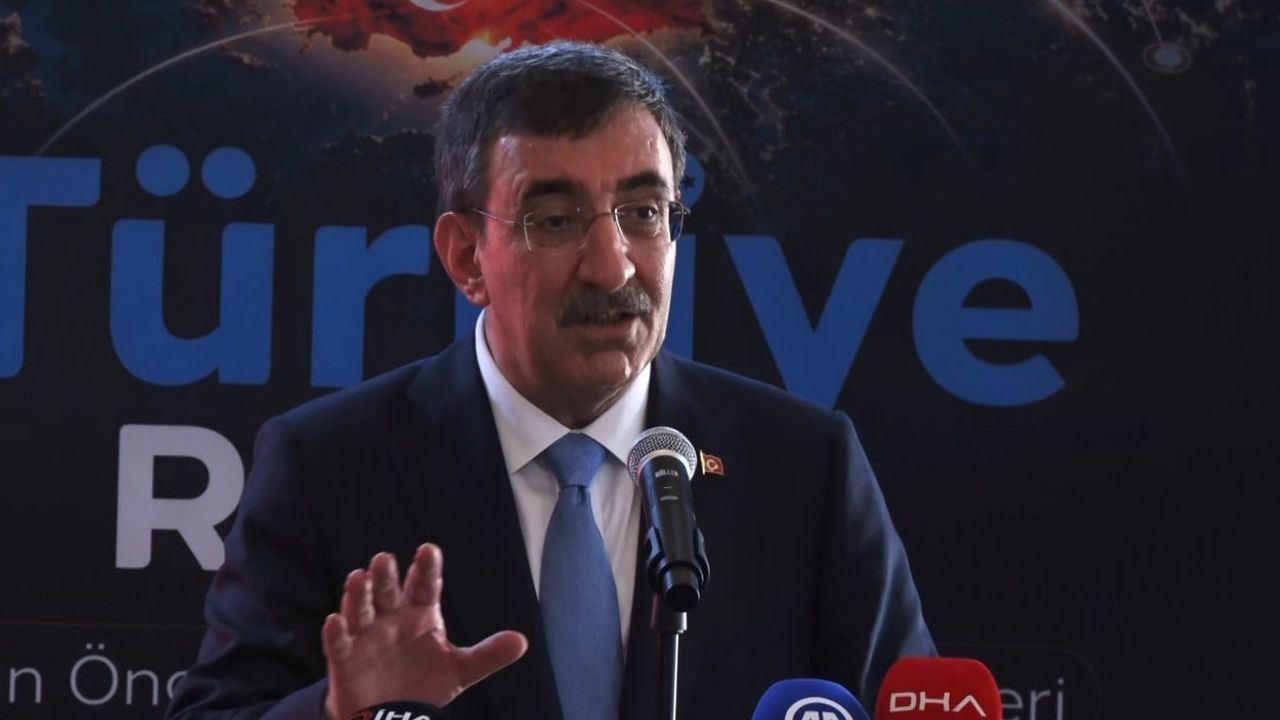Cumhurbaşkanı yardımcısı Cevdet Yılmaz: geçen yıl nominal dolar bazında dünyanın 16. büyük ekonomisiyiz