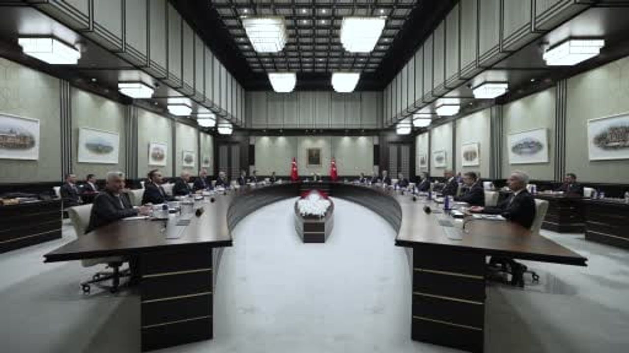 Cumhurbaşkanlığı kabinesi Erdoğan başkanlığında toplandı