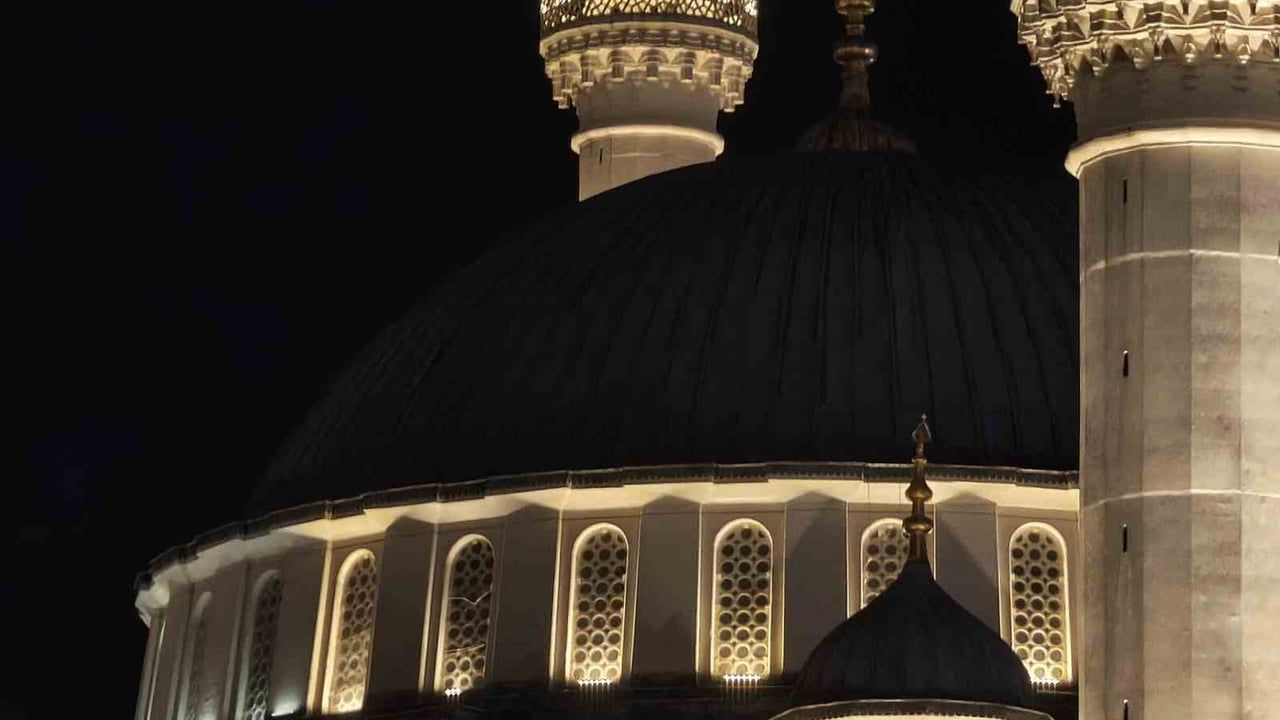 Darbe girişiminin 10. yılında sela okundu