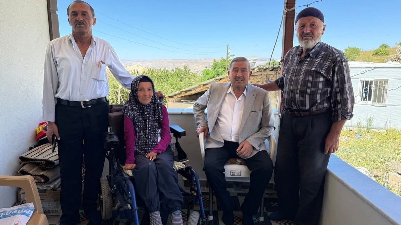 Darende’de Yenipınar Mahallesi’ne menfez, mahalle konağı ve yol yatırımı