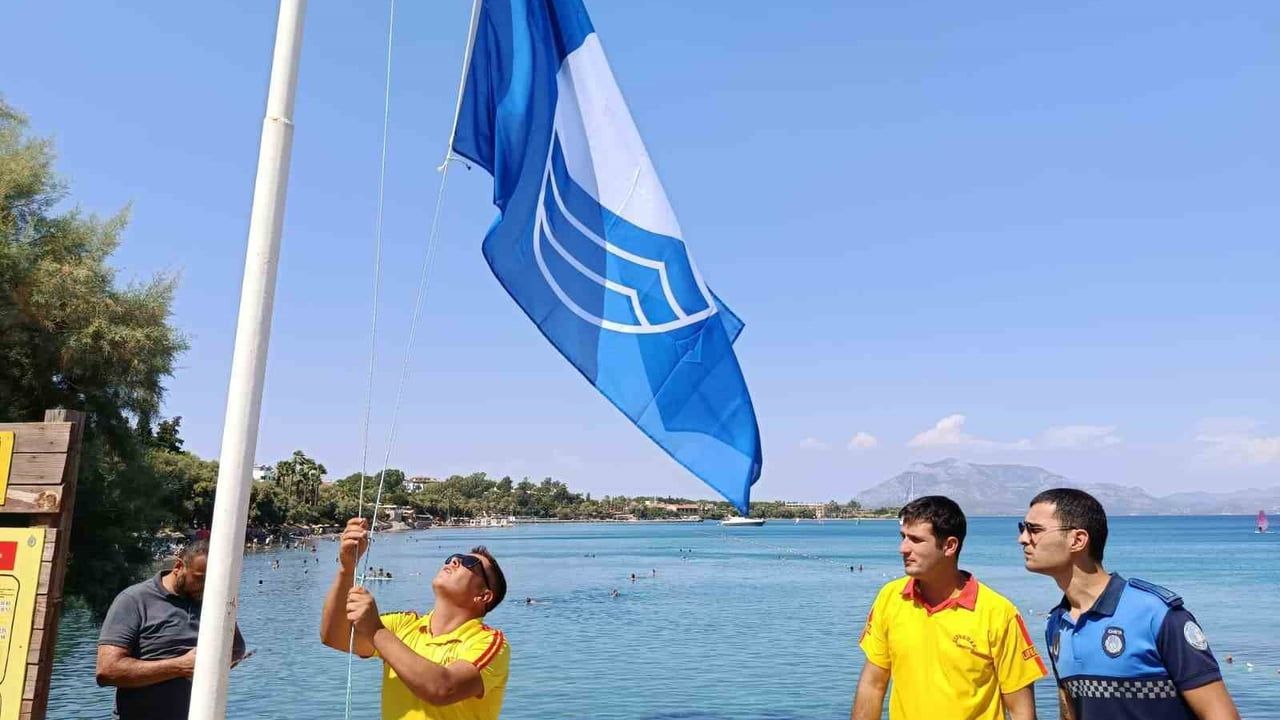 Datça Hastanealtı Plajı'nda mavi bayrak yeniden gönderde