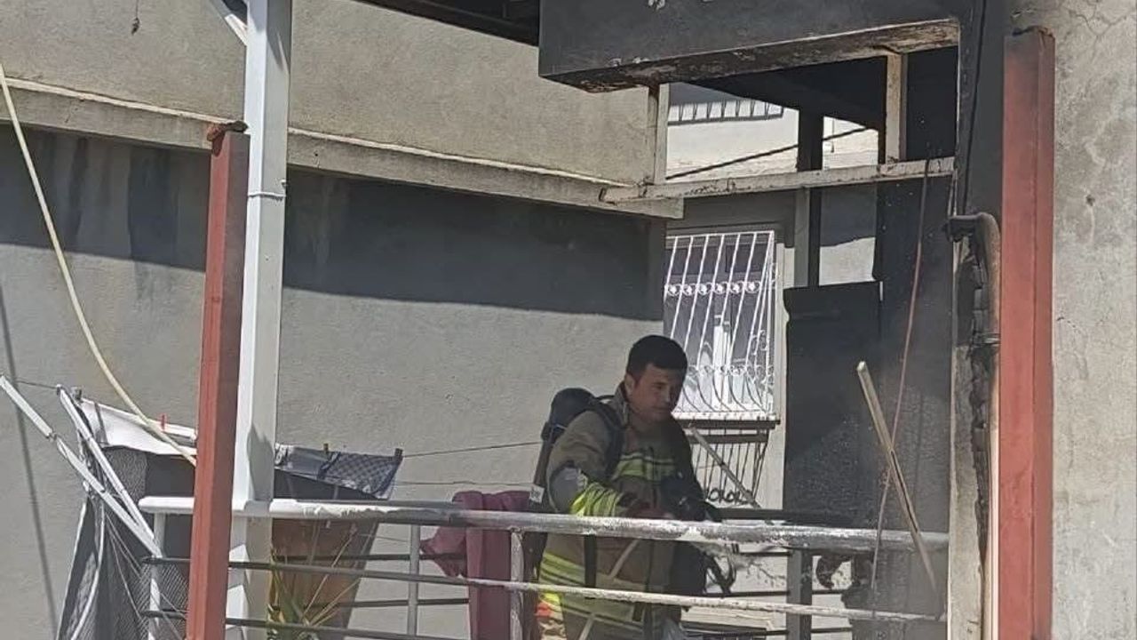 Defne’de ev yangını söndürüldü: can kaybı yok