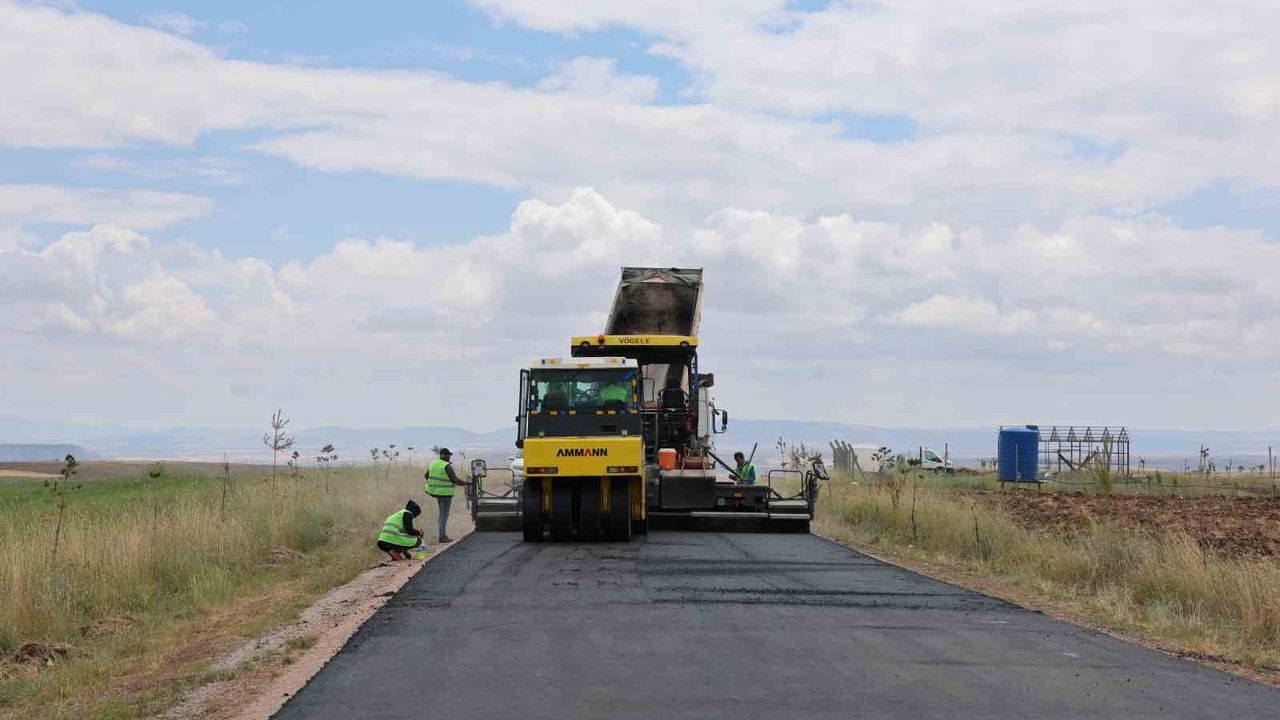Deliktaş'ta 20 kilometrelik yol sıcak karışımla yenilenecek