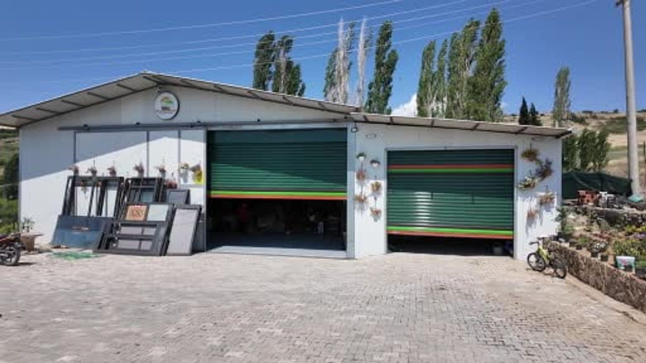 Demirci'de yerel üretimi e-ticarete taşıyan girişim 70 kişiye istihdam sağladı
