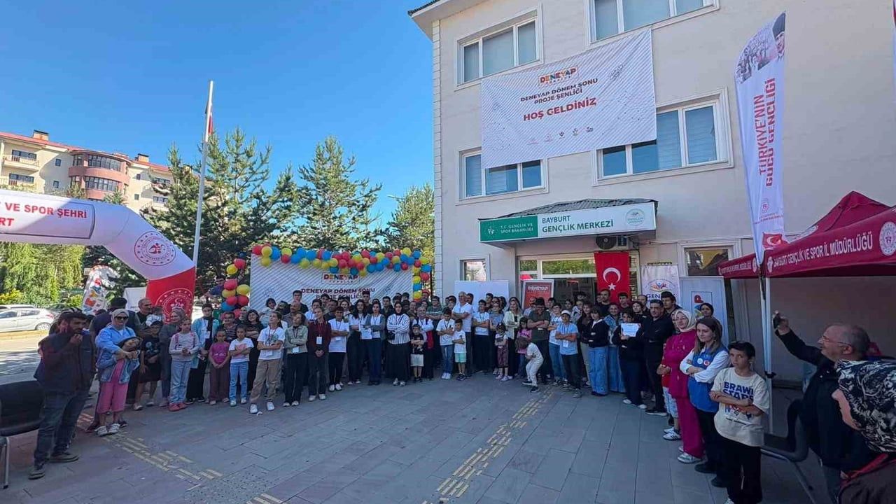 DENEYAP öğrencileri Bayburt'ta dönem sonu projelerini sergiledi