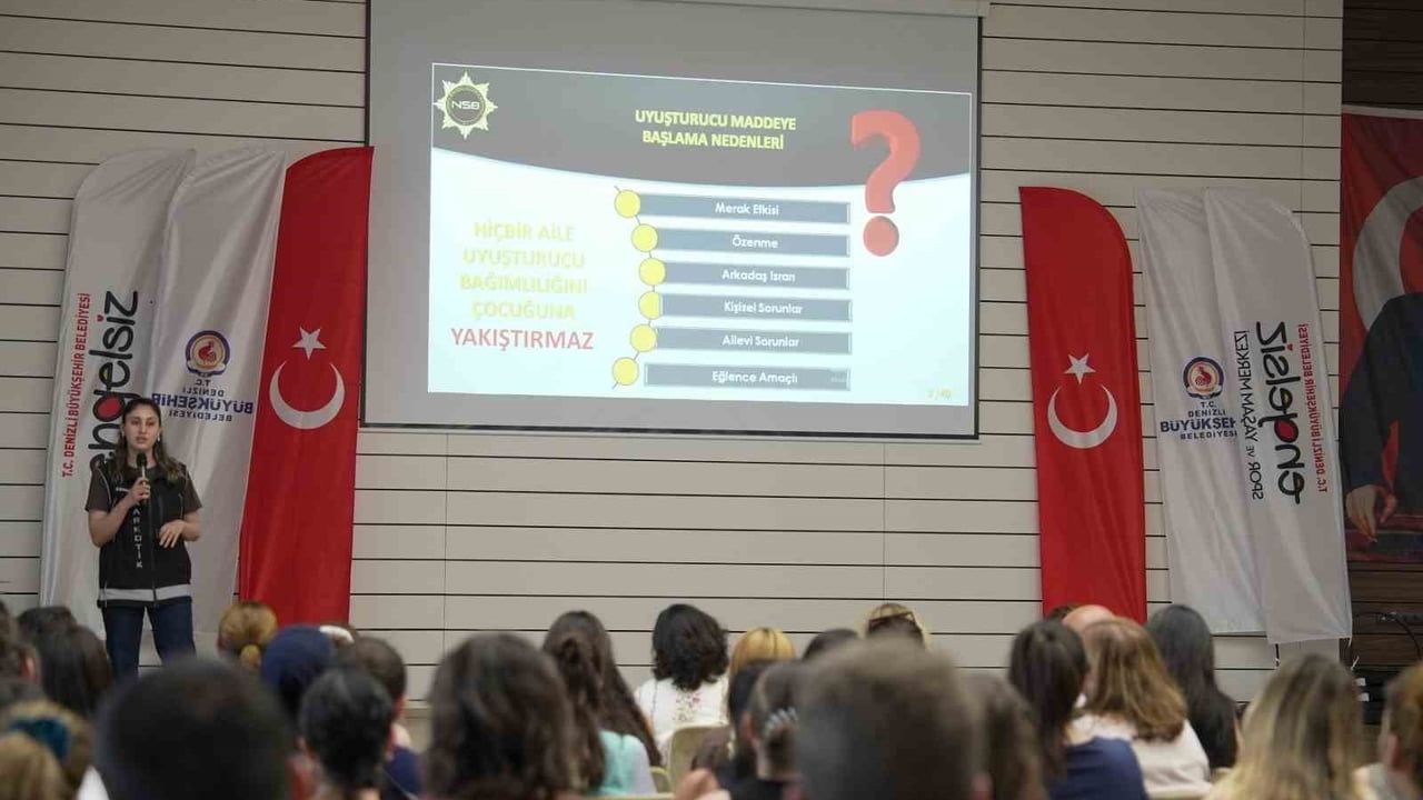 Denizli Büyükşehir personeline bağımlılık ve siber suçlarla mücadele eğitimi