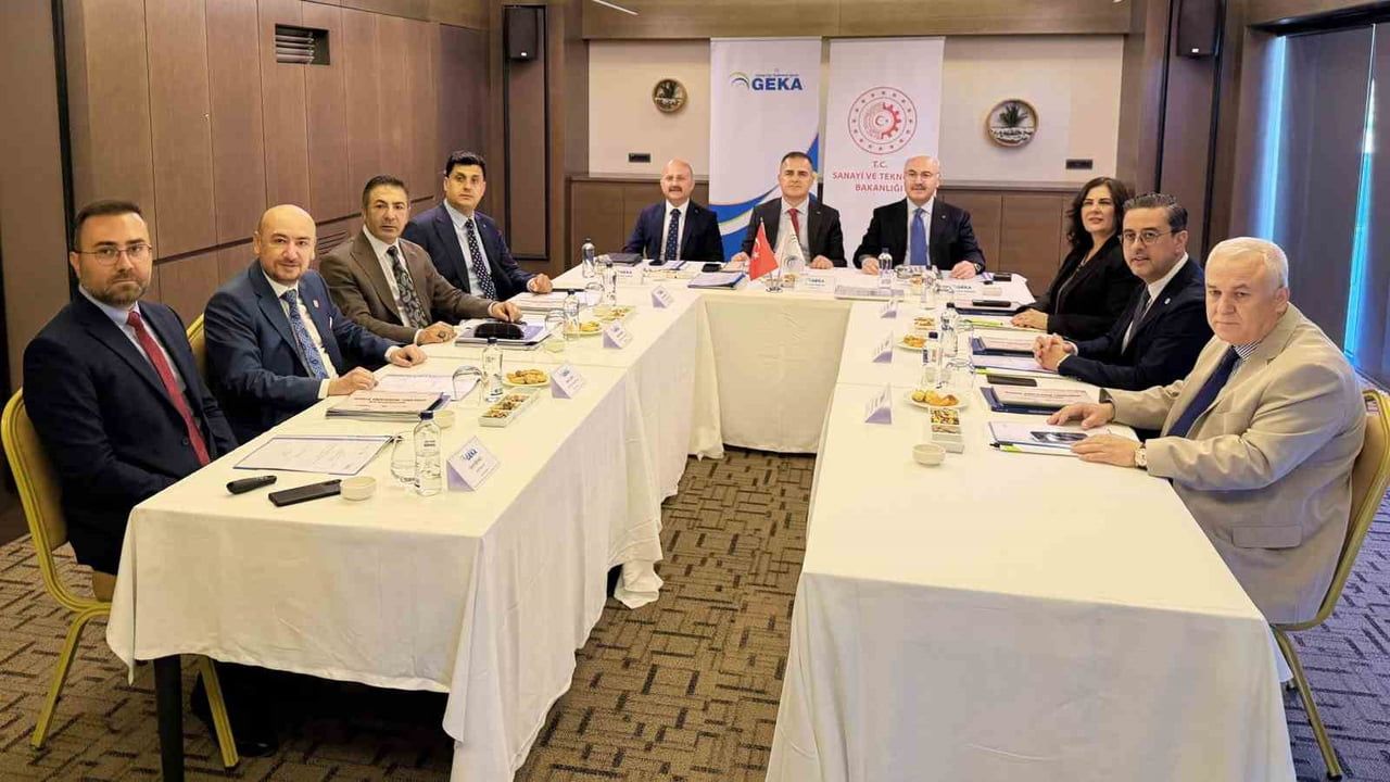 Denizli sanayinin skdm yol haritası: DTO raporu ve yeşil dönüşüm ofisi
