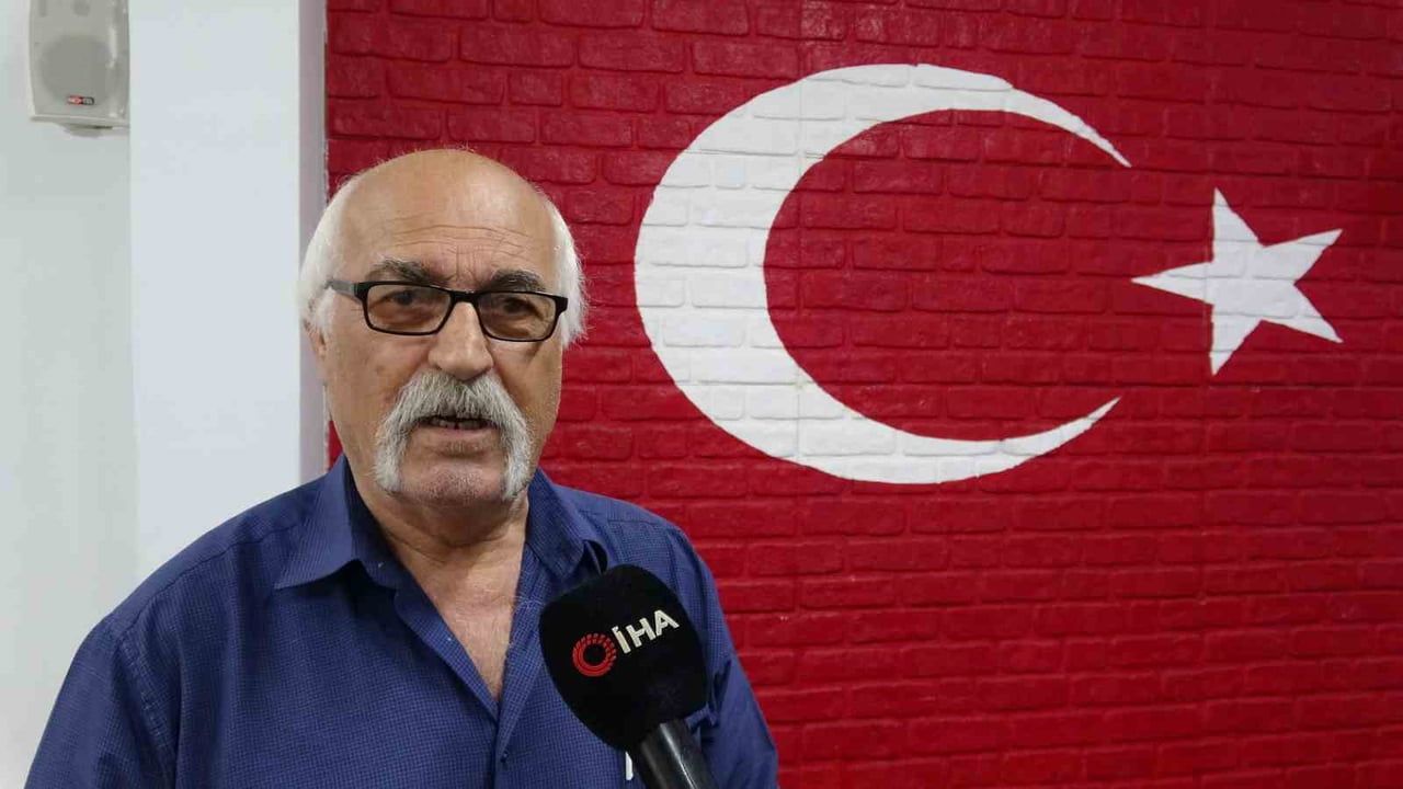 Deprem bölgesine 9 saatte Elbistan'a ulaşan tır şoförü: 'Biz oraya para için gitmedik'