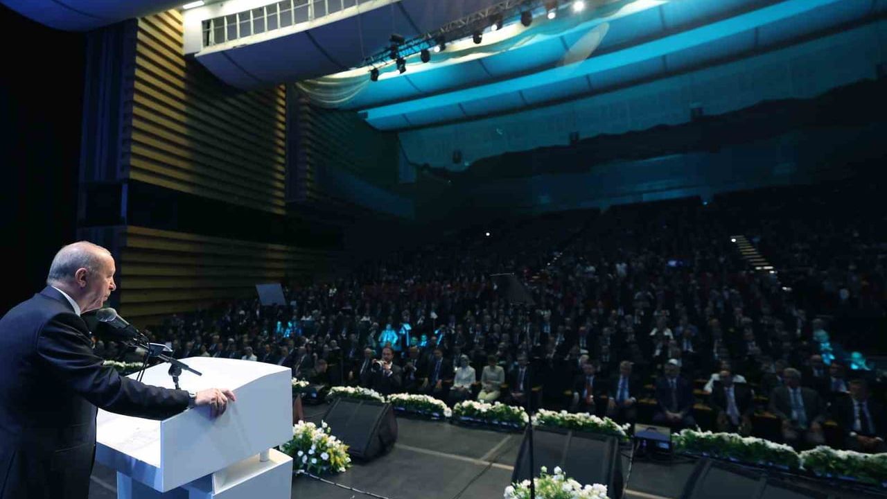 Depremi fırsat bilenlere hukuk zemininde hesap sorulacak