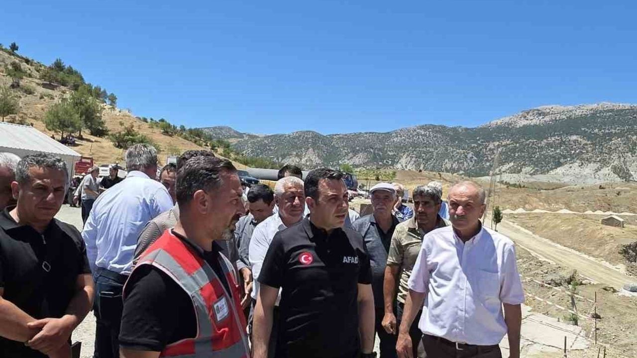 Depremzede aileler yeni yuvalarına kavuştu