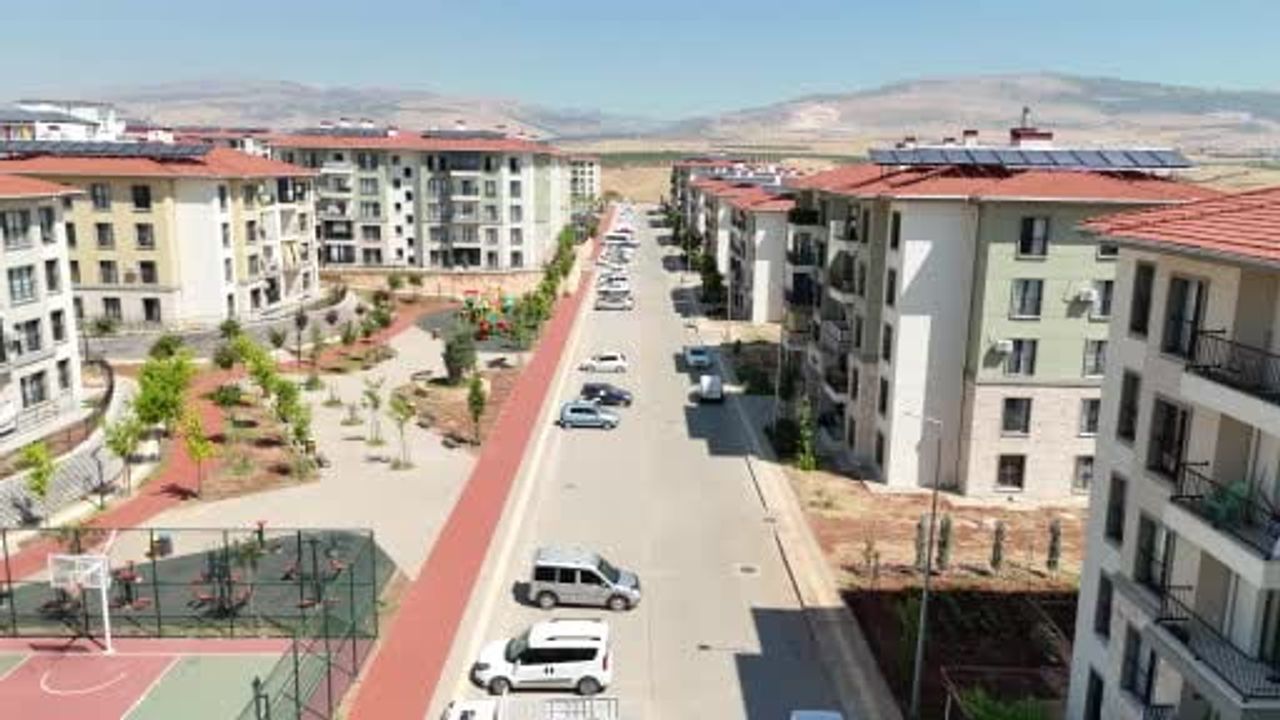 Depremzedeler Baykar konutlarından memnun