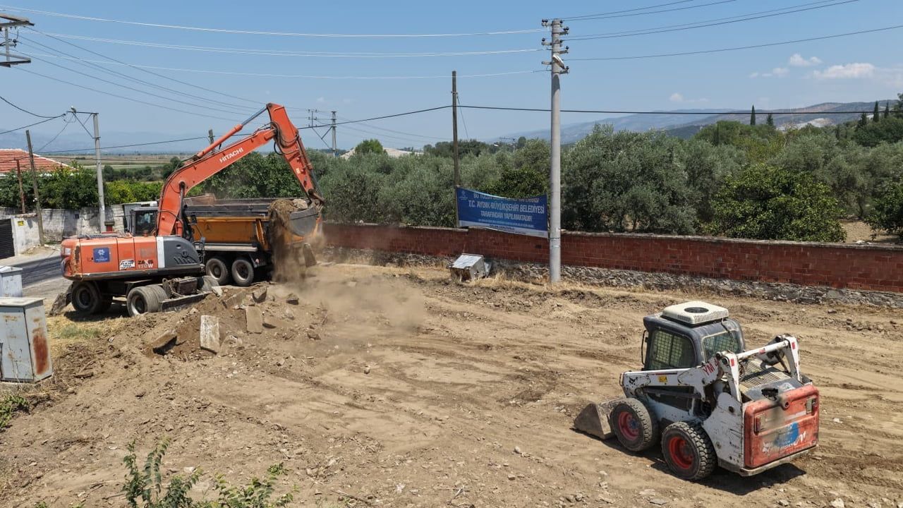 Dereköy’de yol yenileme çalışmaları başladı