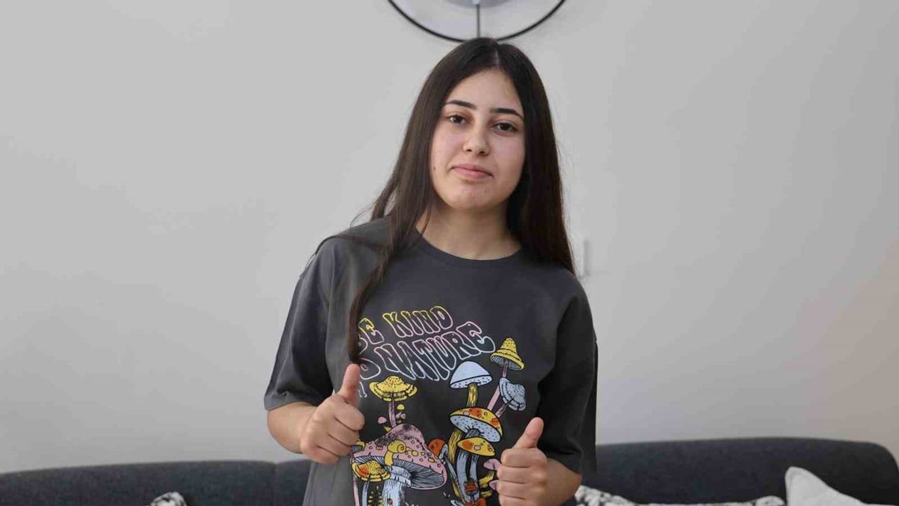 Dershane yok, özel ders yok: Buğlem Yılmaz LGS'de 500 tam puan aldı