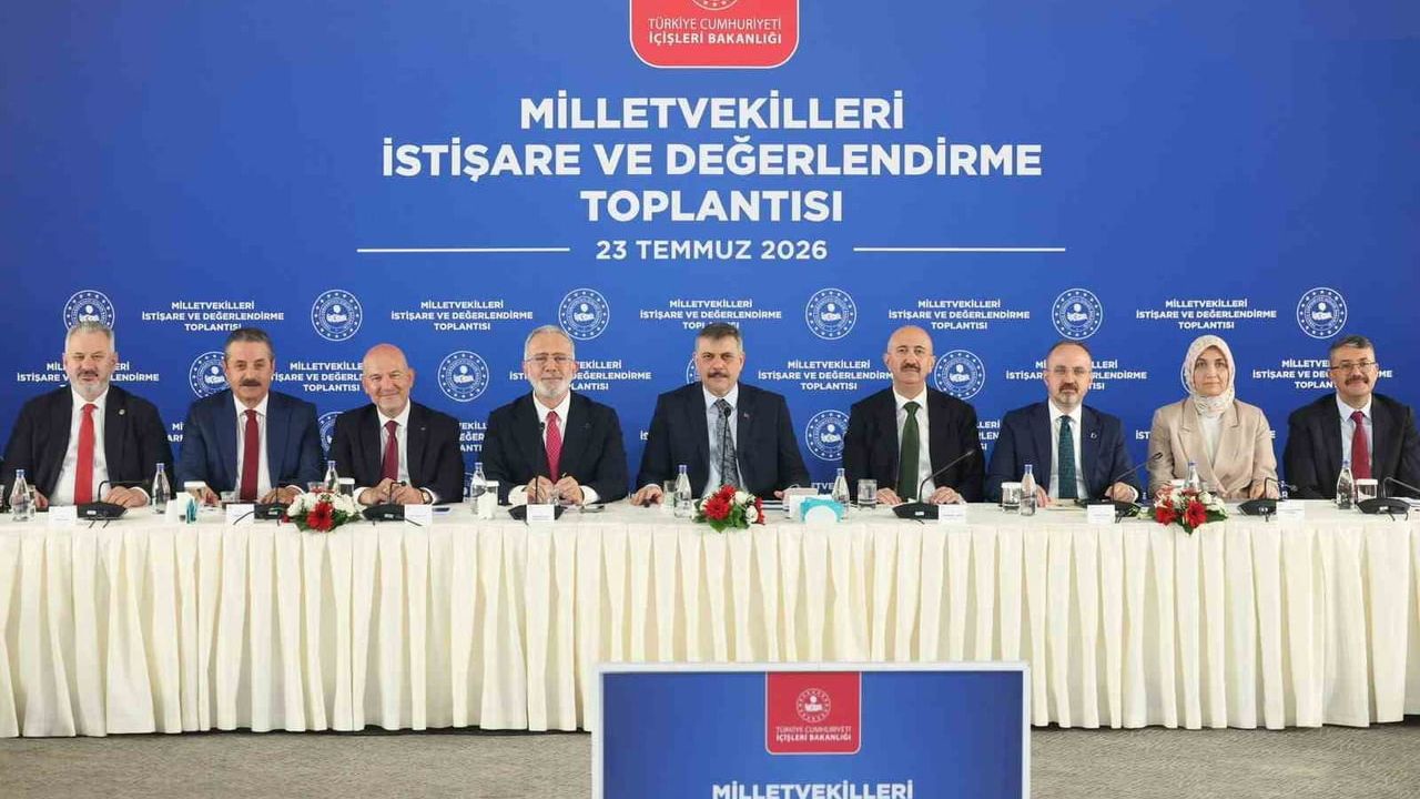 Devlet güveni ön planda: AFAD'ın afet yönetimi ve 'ahbap-çavuş' tartışması