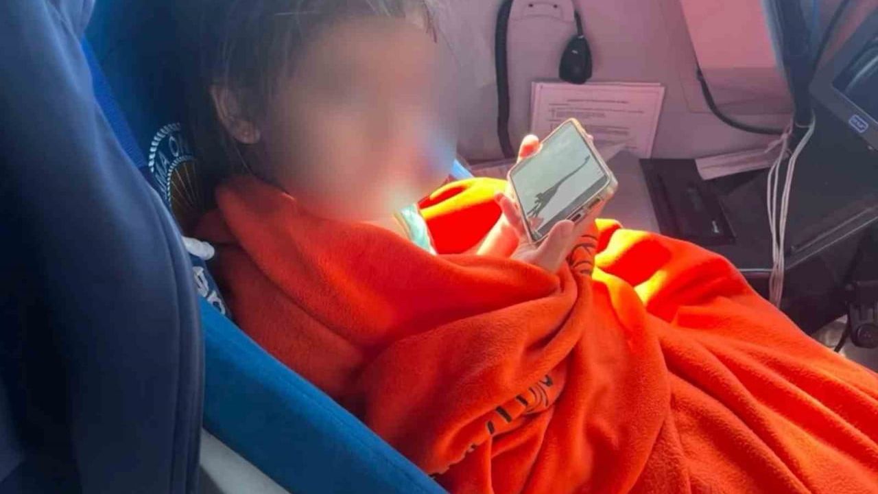 Didim açıklarında deniz yatağıyla sürüklenen çocuk Sahil Güvenlik tarafından kurtarıldı