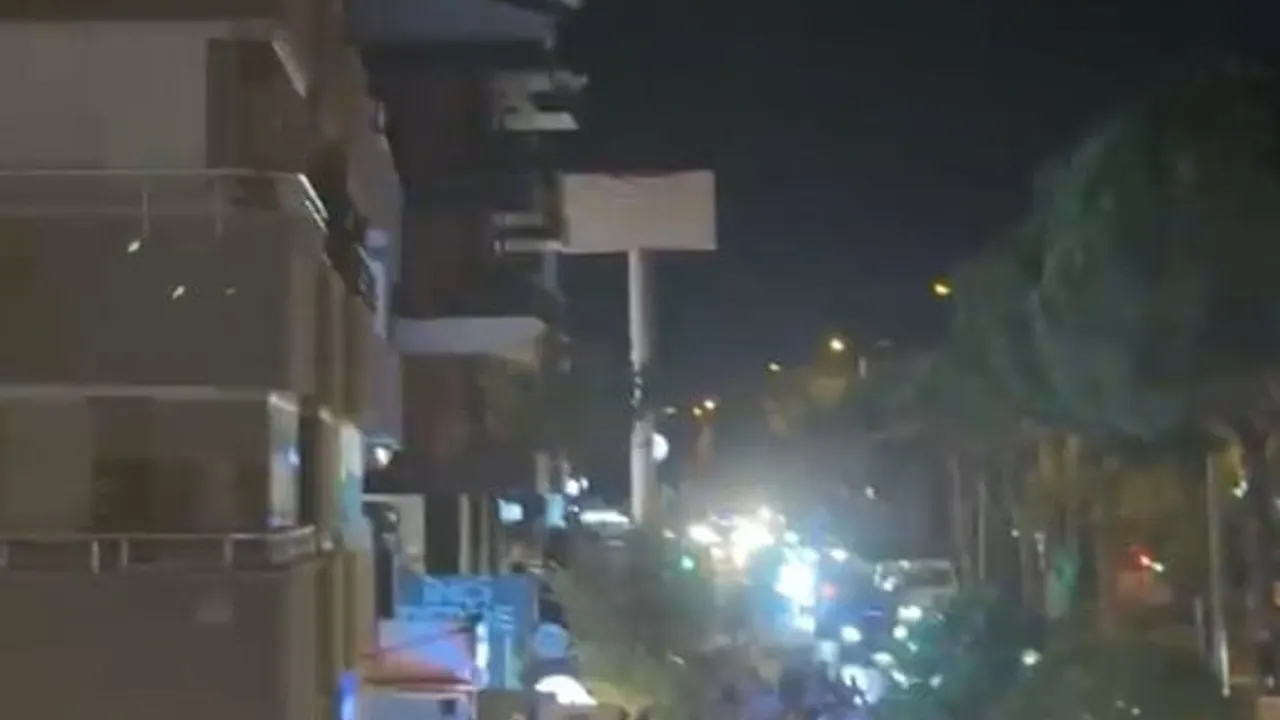 Didim'de apartman dairesinde çıkan yangın maddi hasara yol açtı