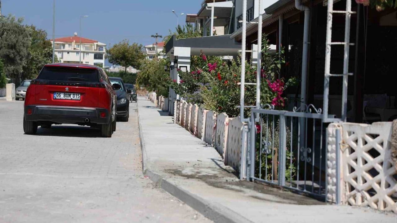 Didim'de yaya dostu adım: 980 metre yeni kaldırım