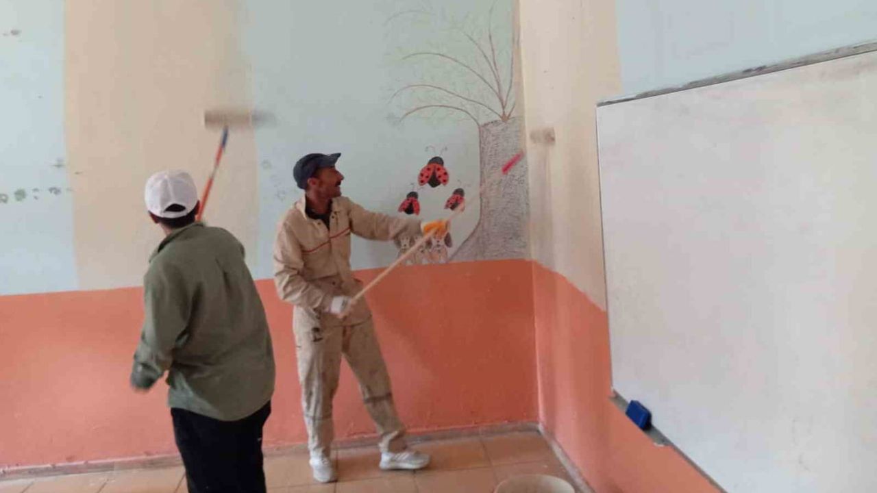 Diyadin'de okullar yeni döneme güvenli ve temiz ortamlarla hazırlanıyor