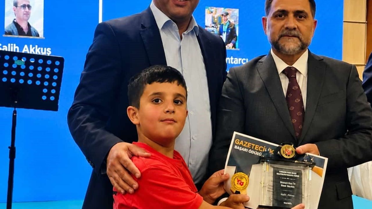 Doğunun görüntüleri ödül töreninde ses getirdi