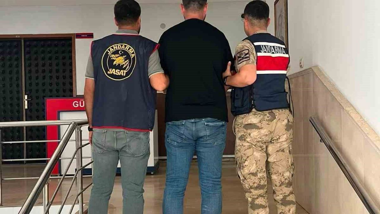 Dolandırıcılık suçundan aranan F.V. Şanlıurfa'da yakalandı
