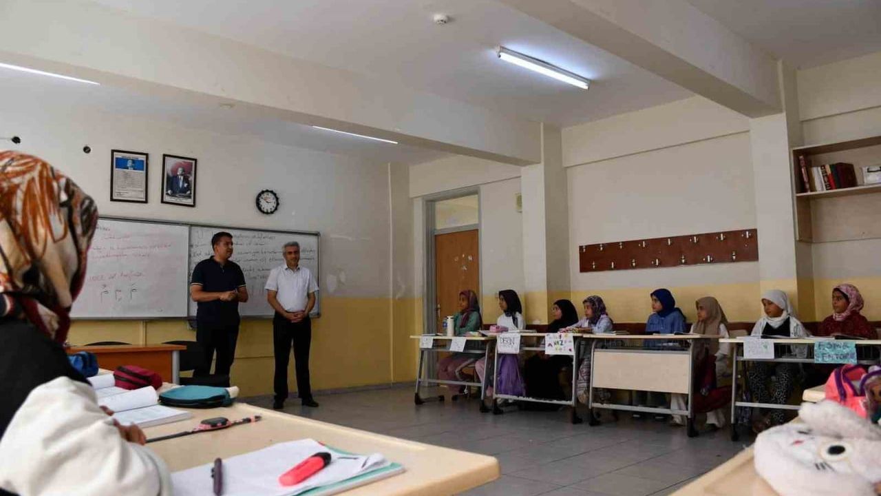 Dörtyol’da yaz kuran kurslarına çocuklardan ilgi