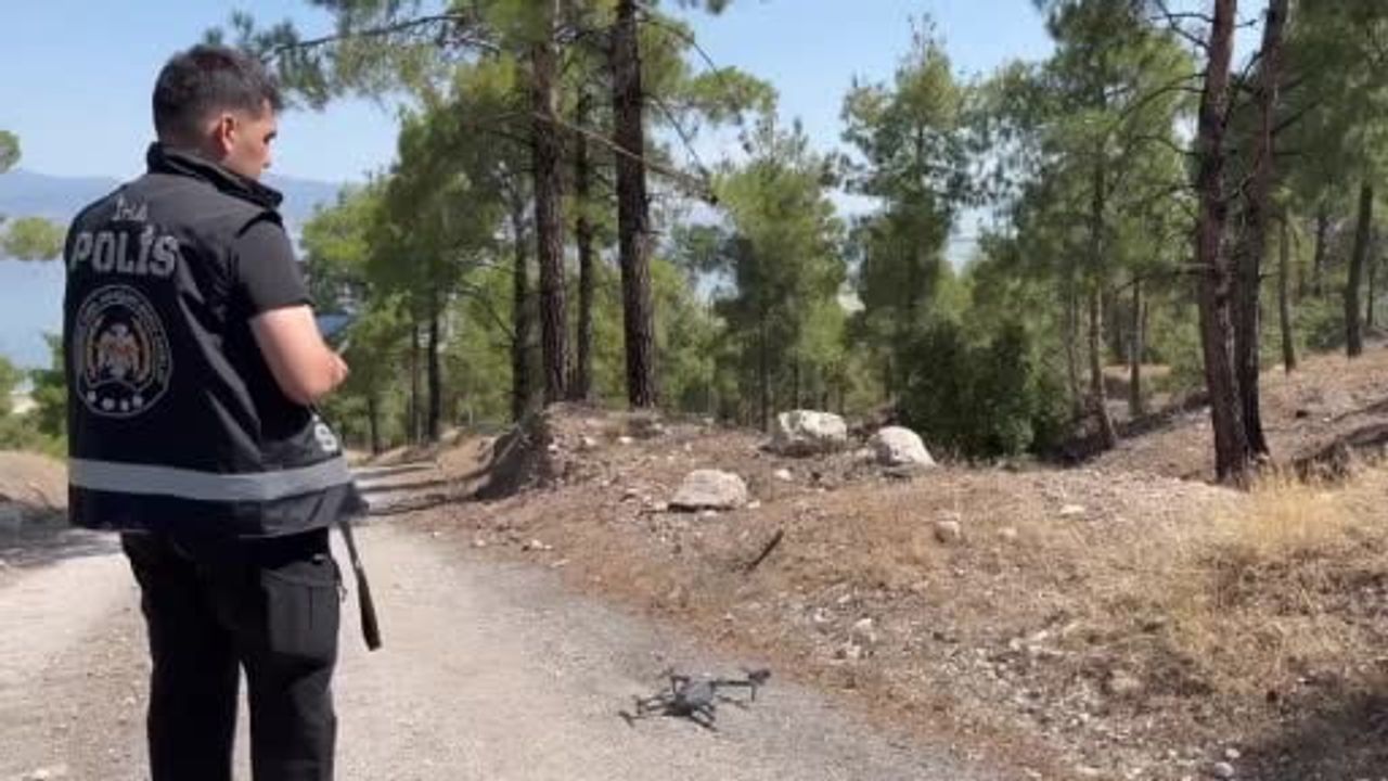 Dronlarla havadan gözetim: Burdur emniyet müdürlüğü orman yangınlarını önlemeye yoğunlaştı