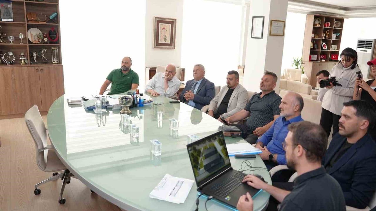 Düzce belediyesi Kaynaşlı modern pazaryeri projesini teslim etti